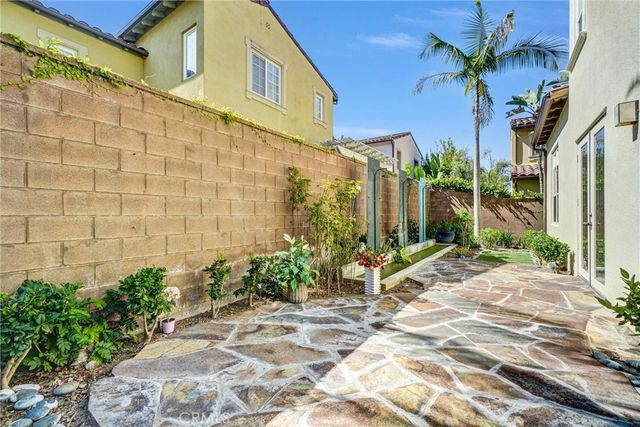 22 Arborside, Irvine, CA 92603
