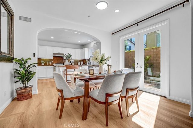 22 Arborside, Irvine, CA 92603