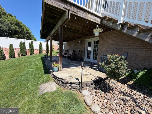 302 FRICK AVENUE, Waynesboro, PA 17268