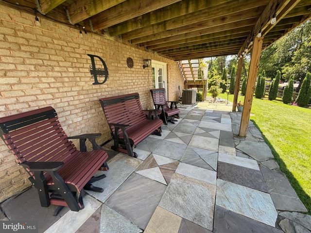 302 FRICK AVENUE, Waynesboro, PA 17268