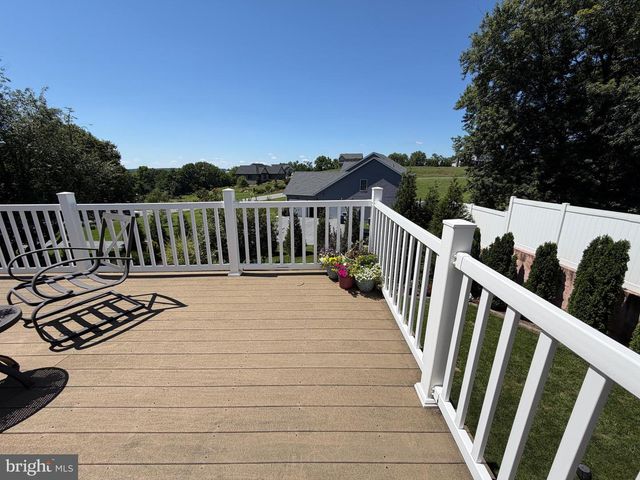 302 FRICK AVENUE, Waynesboro, PA 17268
