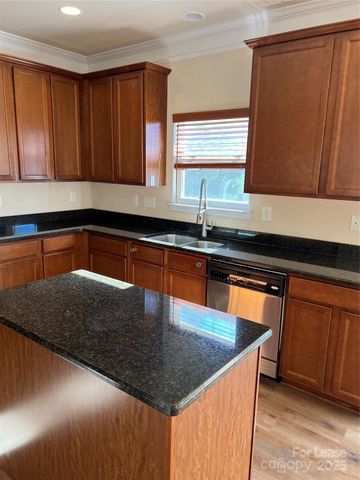 142 Saye Place, Mooresville, NC 28115