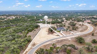 1838 Paradise Pkwy, Canyon Lake, TX 78133