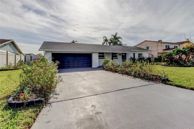 8722 ELMWOOD LANE, Tampa, FL 33615