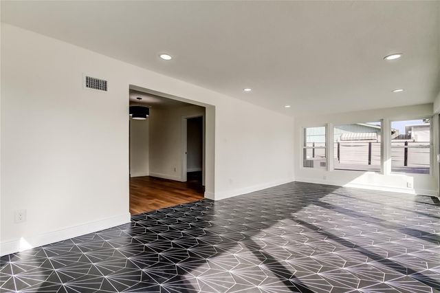 8722 ELMWOOD LANE, Tampa, FL 33615