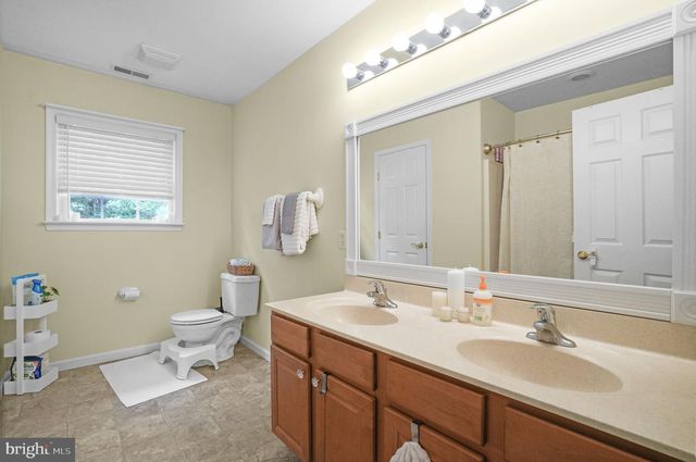 37323 DAVEY JONES BLVD, Greenbackville, VA 23356