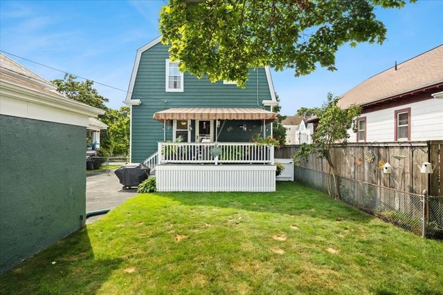 287 Wood St, New Bedford, MA 02745