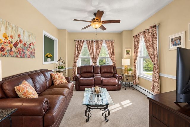 287 Wood St, New Bedford, MA 02745