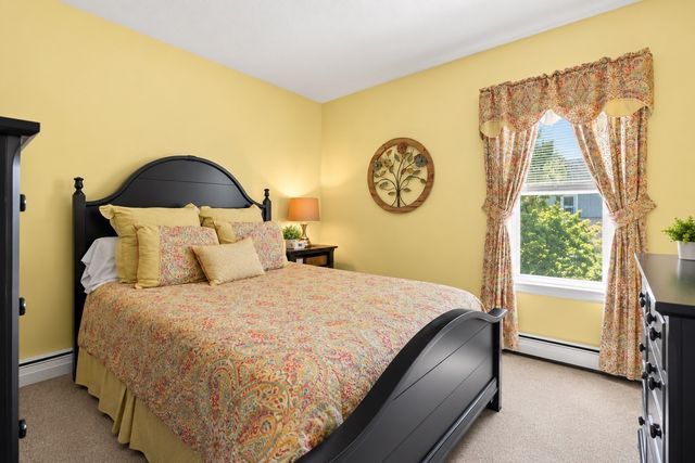 287 Wood St, New Bedford, MA 02745