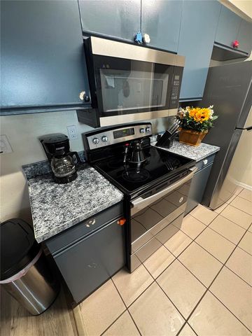 2751 N POINCIANA BOULEVARD 30, Kissimmee, FL 34746