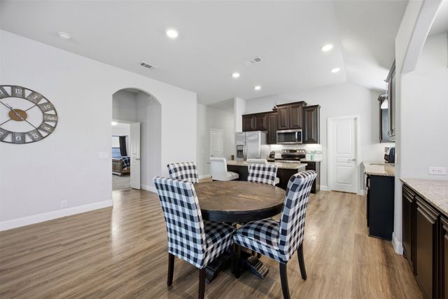 402 Shirley Drive, Alvarado, TX 76009