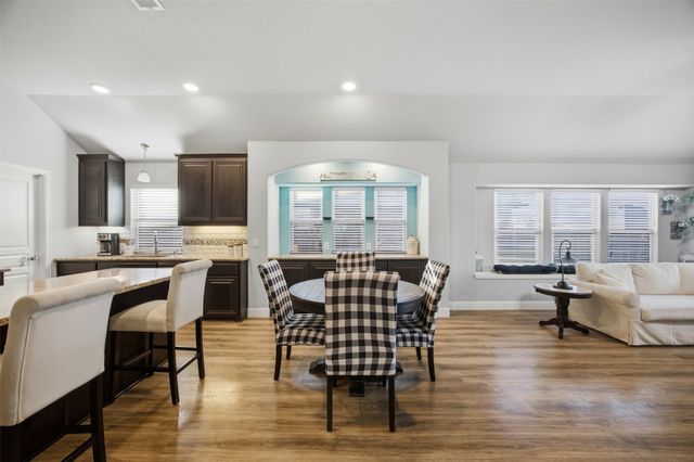 402 Shirley Drive, Alvarado, TX 76009