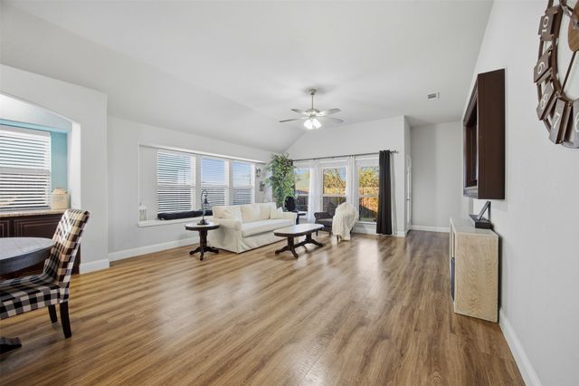 402 Shirley Drive, Alvarado, TX 76009