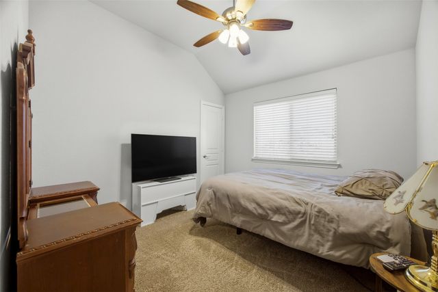 402 Shirley Drive, Alvarado, TX 76009