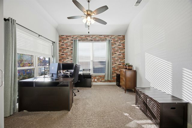 402 Shirley Drive, Alvarado, TX 76009