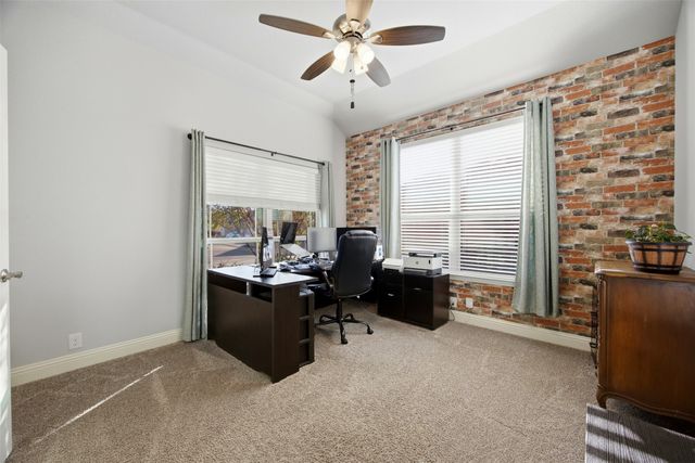 402 Shirley Drive, Alvarado, TX 76009