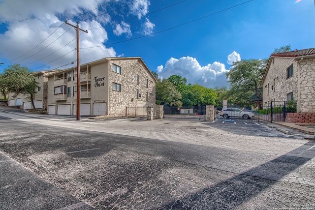7738 Chambers Rd Apt 1102, San Antonio, TX 78229