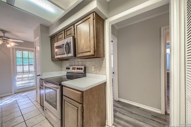 7738 Chambers Rd Apt 1102, San Antonio, TX 78229