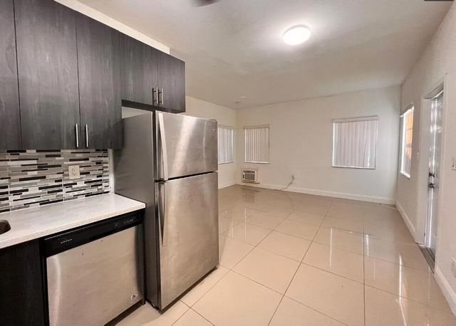 950 Lake Wyman Road A, Boca Raton, FL 33431