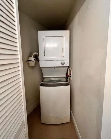 950 Lake Wyman Road A, Boca Raton, FL 33431