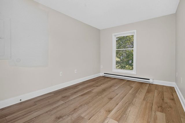 108 Eastern Ave Apt 201, Manchester, NH 03104