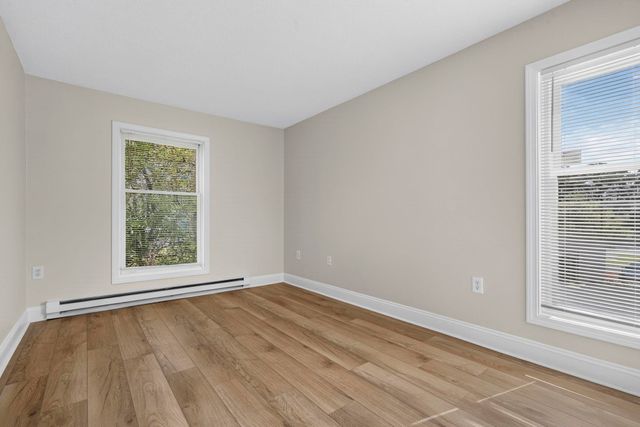 108 Eastern Ave Apt 201, Manchester, NH 03104