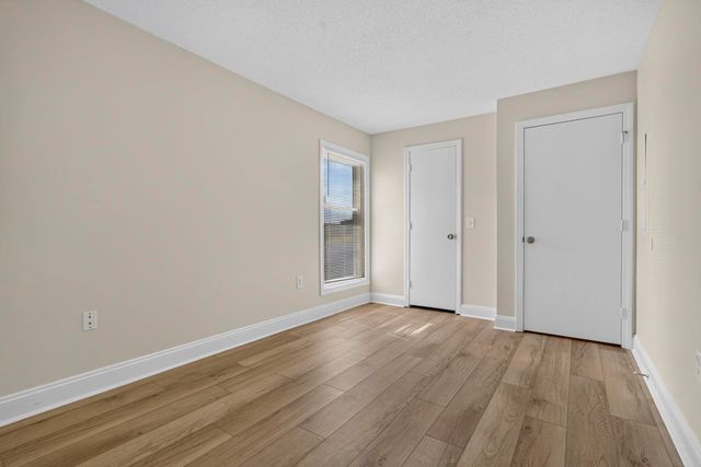 108 Eastern Ave Apt 201, Manchester, NH 03104