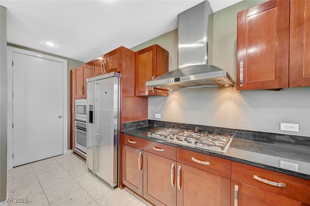 4575 Dean Martin Drive 806, Las Vegas, NV 89103