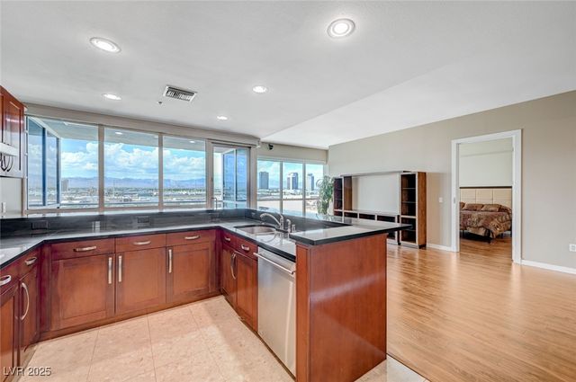 4575 Dean Martin Drive 806, Las Vegas, NV 89103