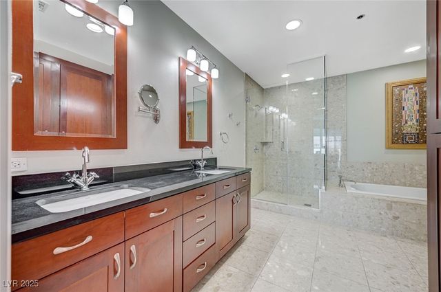 4575 Dean Martin Drive 806, Las Vegas, NV 89103