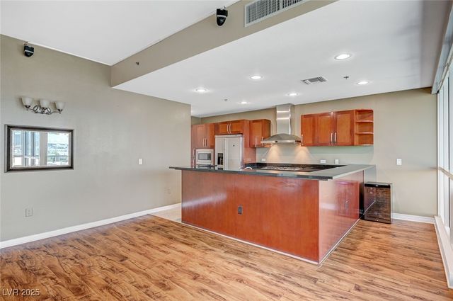 4575 Dean Martin Drive 806, Las Vegas, NV 89103