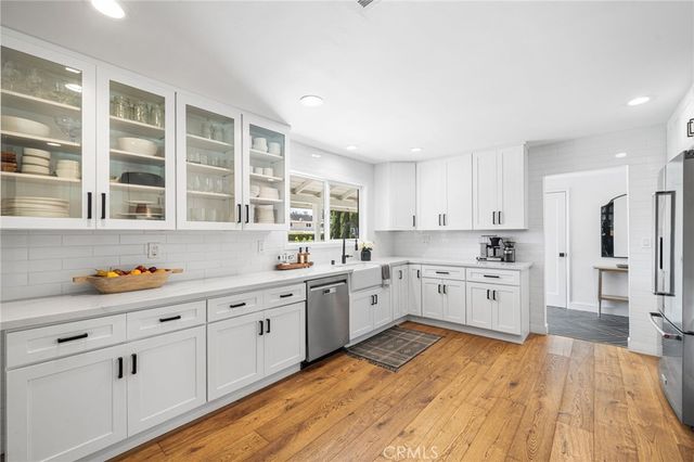 13712 Sanderstead Road, North Tustin, CA 92705