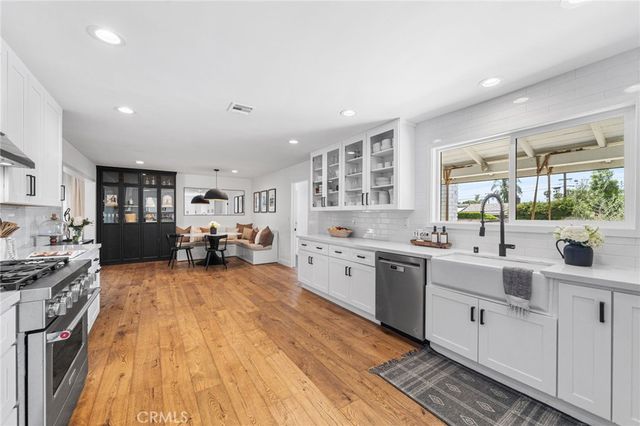 13712 Sanderstead Road, North Tustin, CA 92705