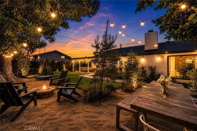 13712 Sanderstead Road, North Tustin, CA 92705