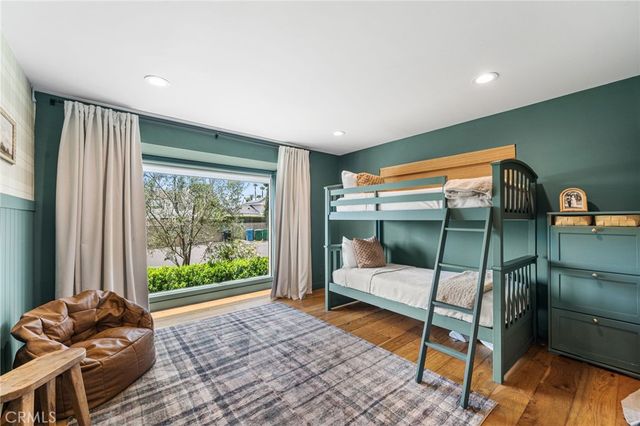 13712 Sanderstead Road, North Tustin, CA 92705