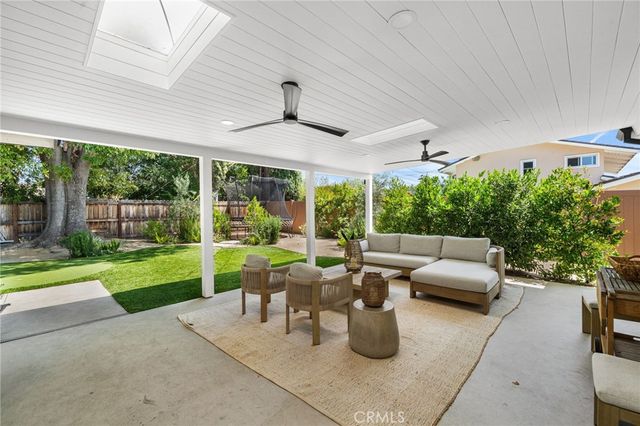 13712 Sanderstead Road, North Tustin, CA 92705