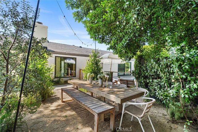 13712 Sanderstead Road, North Tustin, CA 92705