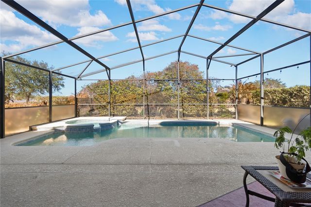 140 OLD BRIDGE CIRCLE, Davenport, FL 33897