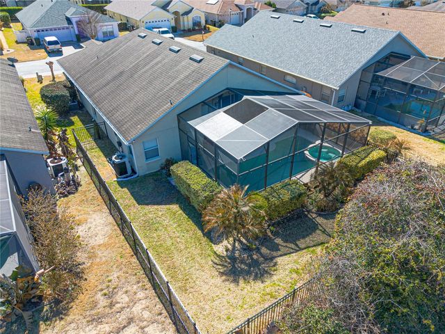 140 OLD BRIDGE CIRCLE, Davenport, FL 33897