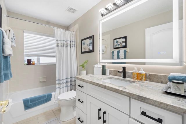 140 OLD BRIDGE CIRCLE, Davenport, FL 33897