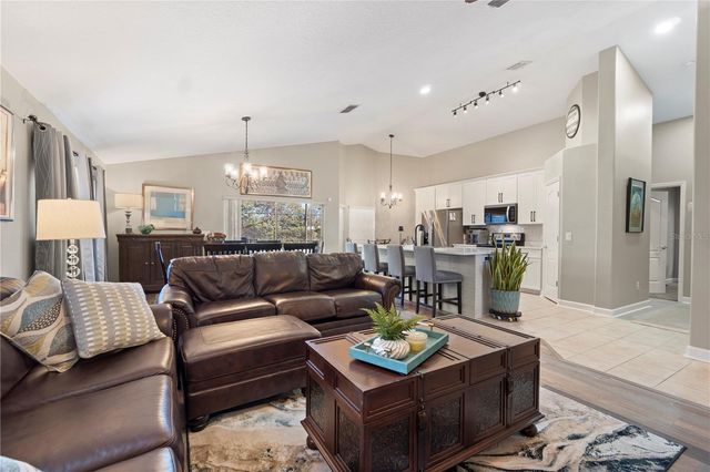 140 OLD BRIDGE CIRCLE, Davenport, FL 33897