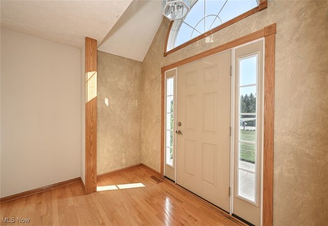 3840 Deer Lake Drive, Medina, OH 44256