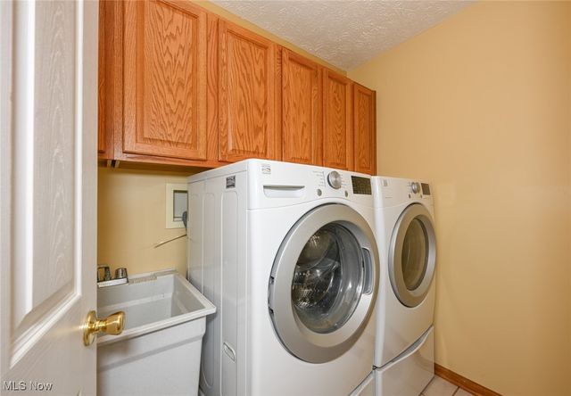 3840 Deer Lake Drive, Medina, OH 44256