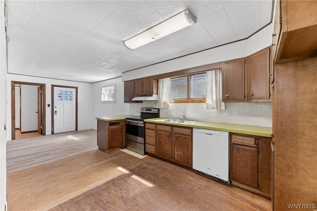 3041 Falls Street, Niagara Falls, NY 14303