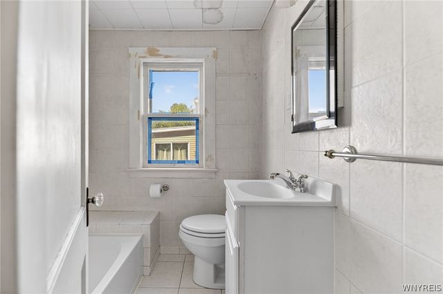 3041 Falls Street, Niagara Falls, NY 14303