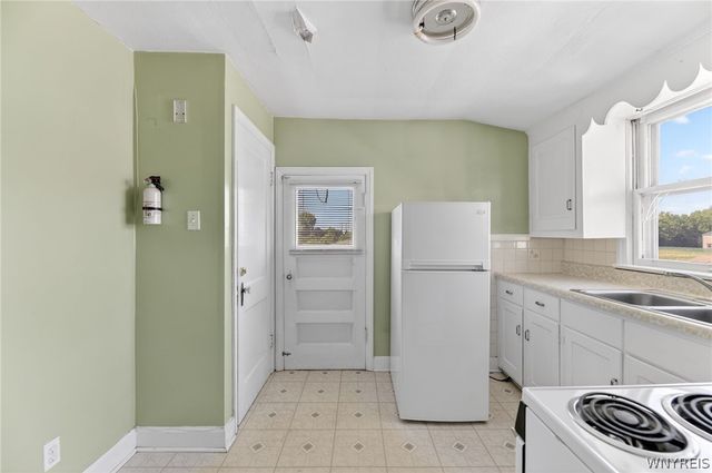 3041 Falls Street, Niagara Falls, NY 14303