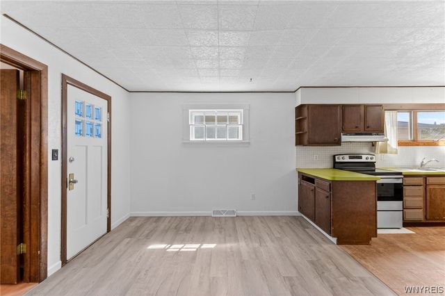 3041 Falls Street, Niagara Falls, NY 14303