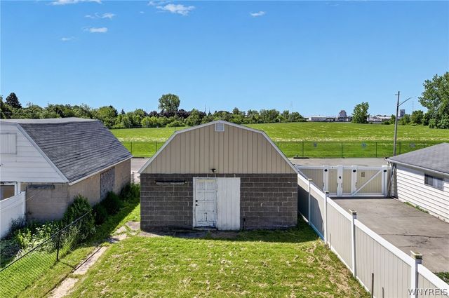 3041 Falls Street, Niagara Falls, NY 14303