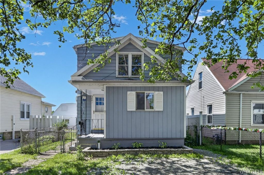 3041 Falls Street, Niagara Falls, NY 14303