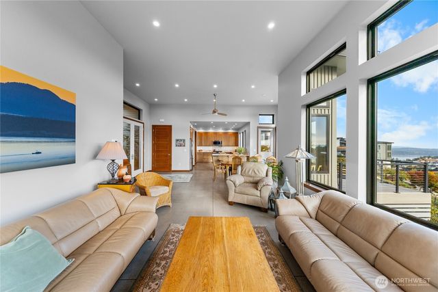 3939 Rockridge Parkway, Anacortes, WA 98221